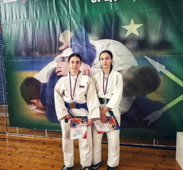 В Хакуринохабле прошло Первенство Адыгеи по дзюдо среди юношей и девушек до 18 лет