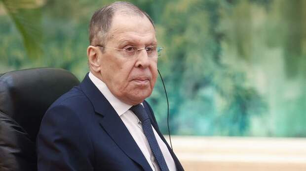 Лавров подчеркнул важность мирного решения кризиса вокруг ядерной программы Ирана