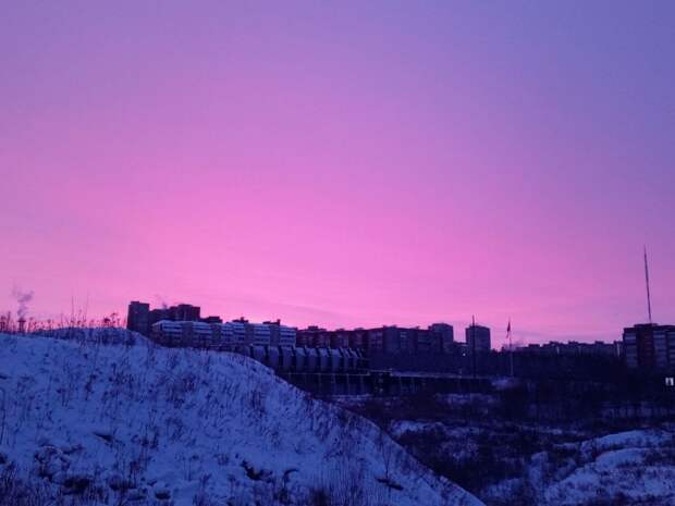 Жители Тулы делятся кадрами завораживающего январского рассвета