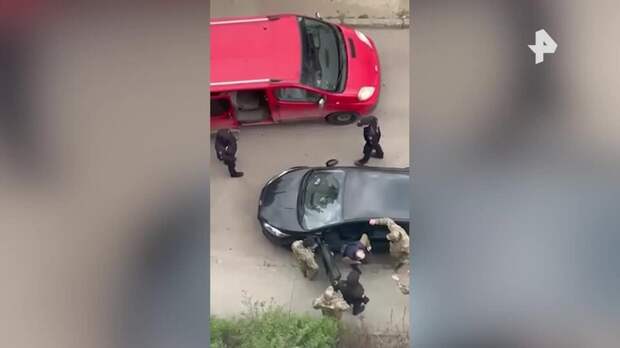 Хромающий украинец с костылем убежал от сотрудников ТЦК