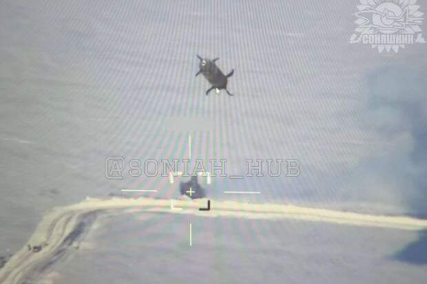 Украинский дрон снял сбившую его русскую ракету