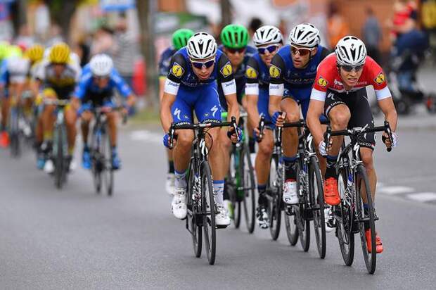 Etixx-QuickStep работала для абсолютного лидера Гавирии (фото: Tim de Waele/TDWSport.com)