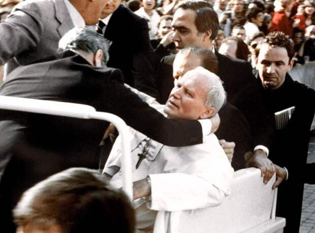 Иоанн Павел II повезло, покушение, политика, убийство