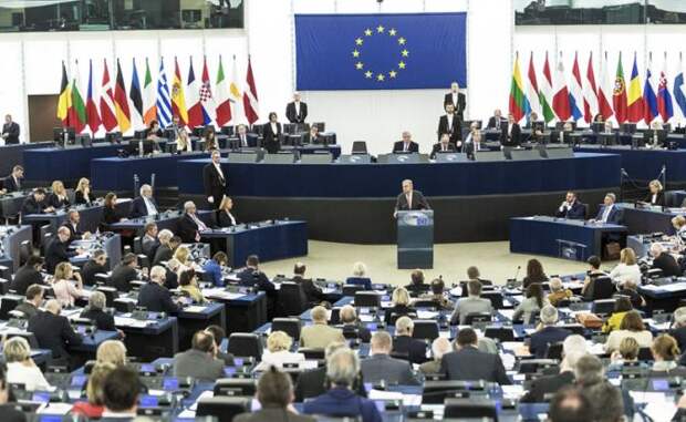 На фото: пленарная сессия Европарламента в Страсбурге