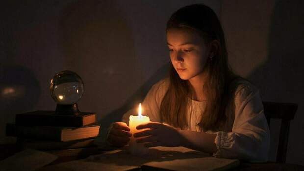 Гадание / Изображение сгенерировано нейросетью GigaChat / amic.ru