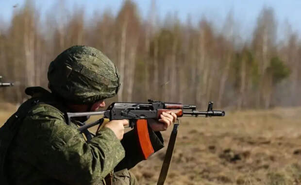В Белоруссии разрешили набор на контрактную службу в армию судимых и ужесточили ответственность за уклонение от призыва
