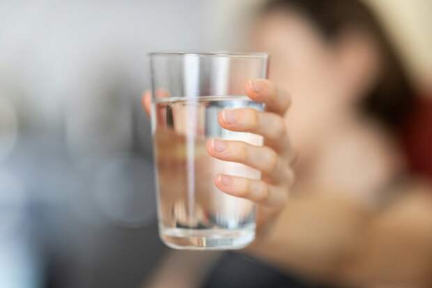 Врач Соломатина развеяла миф об употреблении 2 литров воды в день