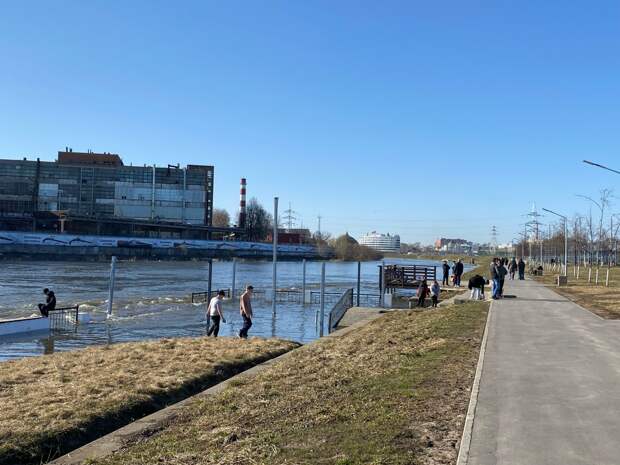 Река Упа начала выходить из берегов в Туле