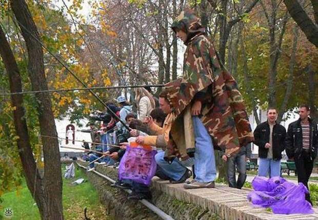 Забавности из жизни рыбаков 16