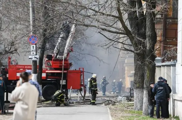 Число погибших при пожаре в НИИ в Твери увеличилось до 17 человек