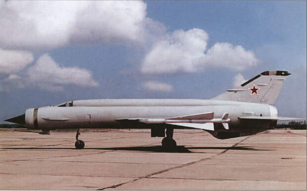 1.Eksperimentalnyj-istrebitel-perehvatchik-E-152.jpg 1.Eksperimentalnyj-istrebitel-perehvatchik-E-152.jpg