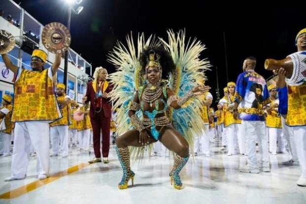 Буйство красок и эмоций в Рио-де-Жанейро стартовал ежегодный карнавал
