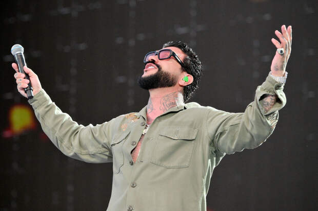 СтарХит: рэпера Тимати заподозрили в интрижке с моделью, похожей на Шишкову