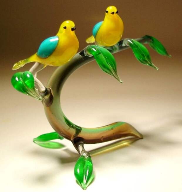 Птицы из стекла. Как красиво и реалистично!