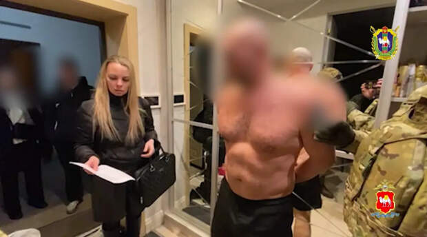 Две тысячи мигрантов: челябинцы продавали иностранцам "легальное" будущее