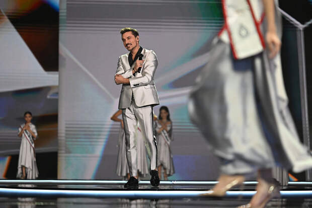 Певец Дима Билан подвергся преследованию в самолете