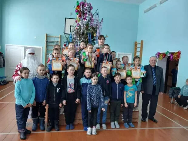 Әгерҗе районында башлангыч сыйныфлар арасында Кыш бабай призына ярышлар узды