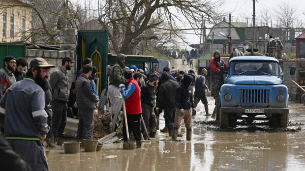 Новый удар: после сильнейшего за столетия наводнения на Дагестан обрушились снегопады