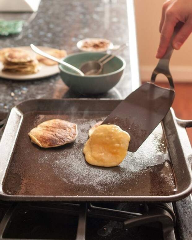 Банановые блинчики: готовим полезный перекус за 2 минуты из двух ингредиентов