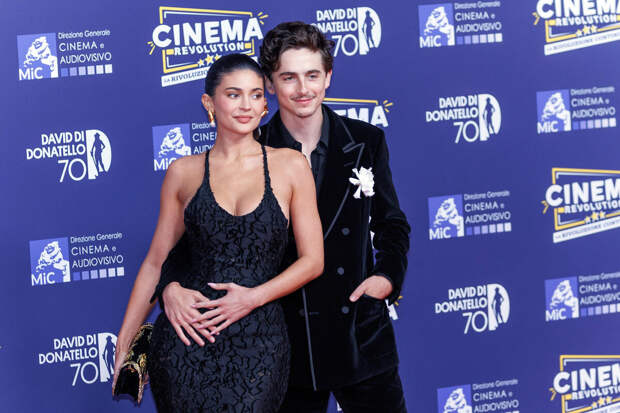 Актер Тимоти Шаламе публично признался в любви модели Кайли Дженнер