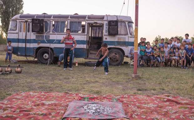 Проект Саната Онгарбаева: Узбекский цирк