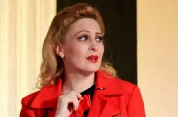 52-летняя актриса Малющева скончалась во время новогоднего утренника