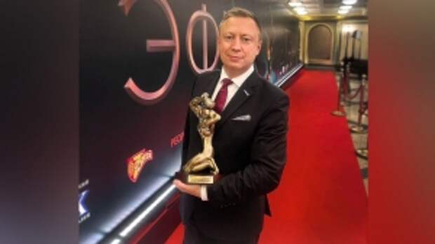 Председатель СК России поздравил журналиста Эдуарда Петрова с наградой на ТЭФИ-2025