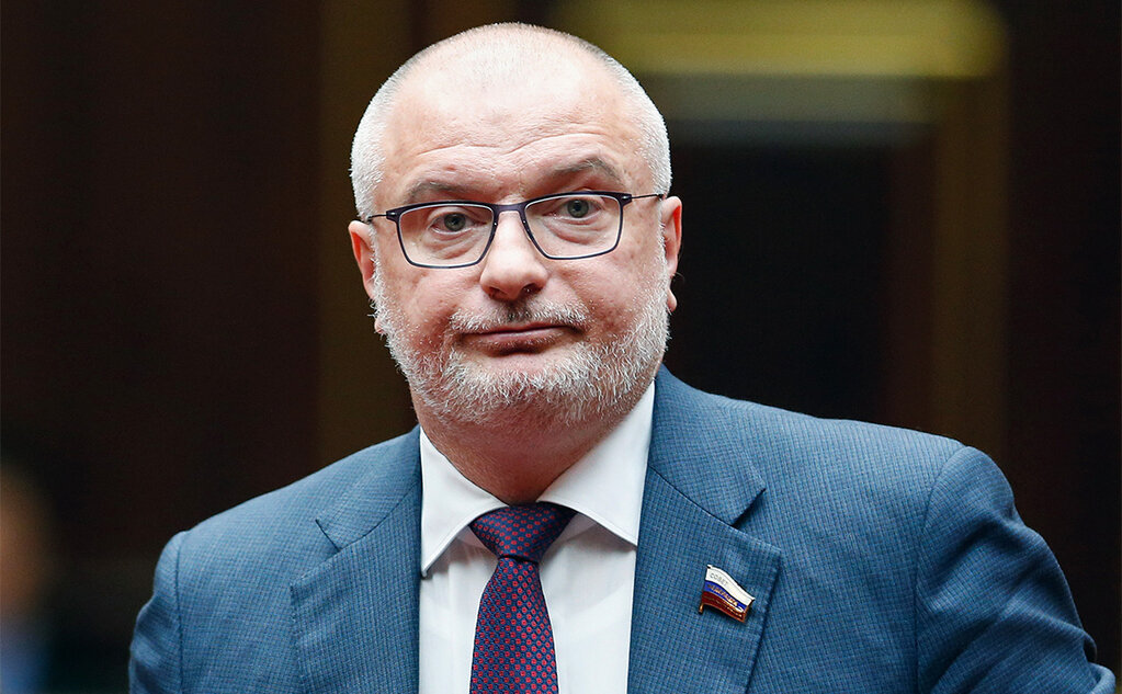 Вы же не против предков? Клишас придумал, как протолкнуть бога в Конституцию