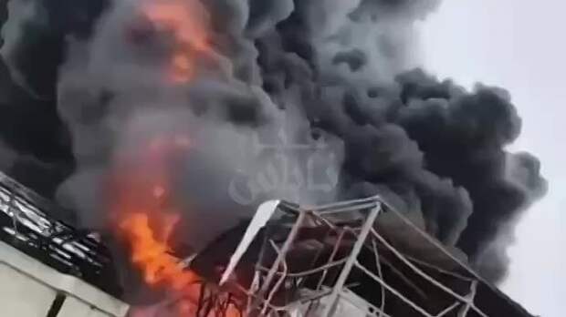 Прилет по химическому заводу в Израиле https://t.me/webmoney_dn/318284Video: Видео от Донецкая группа новостей|Донецк.ДНР