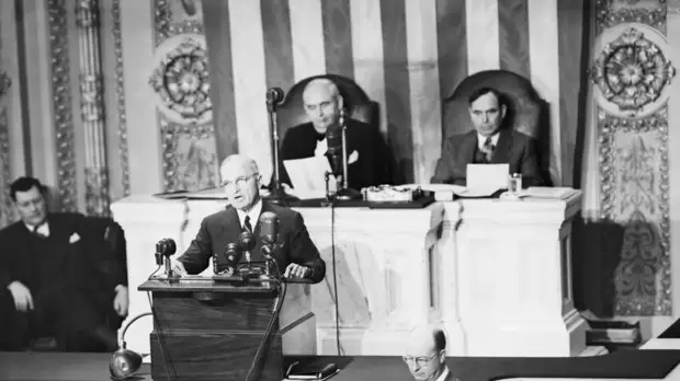 «Добиться планетарной гегемонии»: какую роль в мировой истории сыграла Доктрина Трумэна