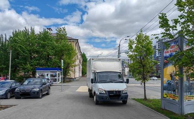 В Казани водитель "Газели" сбил 39-летнюю женщину