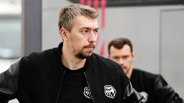 Бабаев: «Бурдасов и Шумаков пока не интересуют клубы КХЛ»