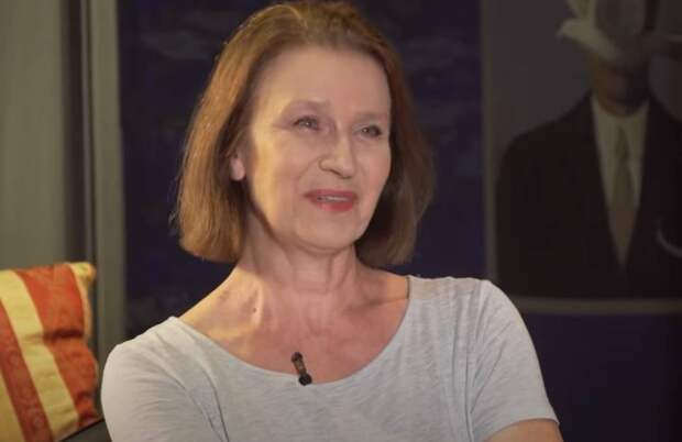 Опубликовано видео ДТП с актрисой Еленой Сафоновой