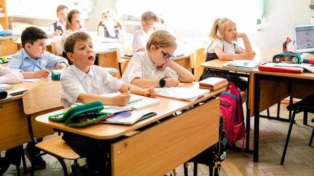 Минпросвещения оптимизирует учебную нагрузку школьников