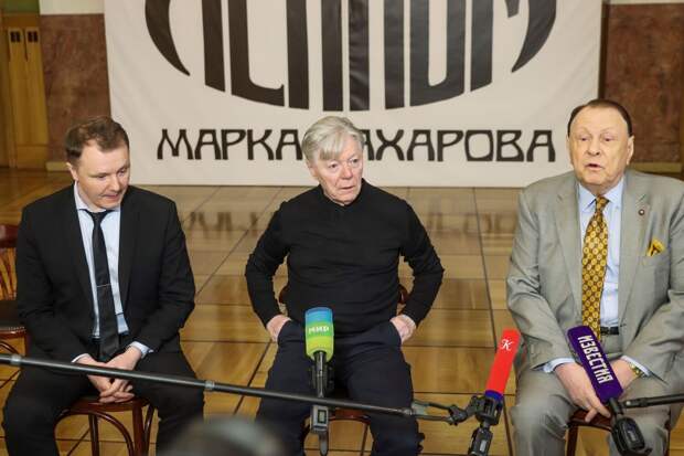 Александр Збруев резко ответил противникам Константина Богомолова