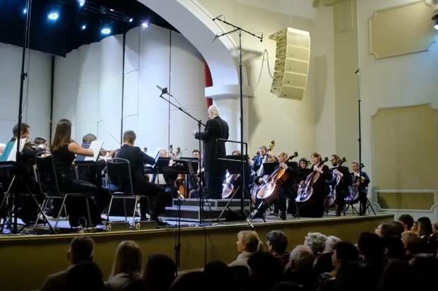 Тульский симфонический оркестр выступил под управлением Юрия Симонова