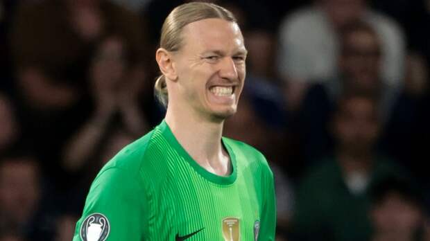 Экс-вратарь «ПСЖ» — об игре Сафонова против «Ливерпуля»: «Сильно и впечатляюще»