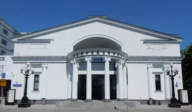 «Современник» опроверг отмену показов спектаклей с Ахеджаковой