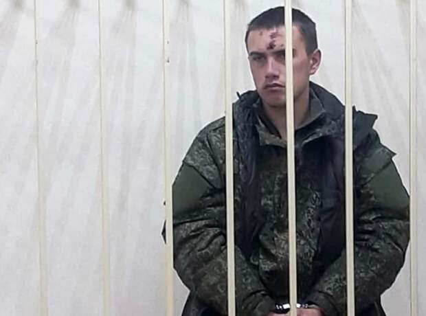 Срочника Антона Макарова, расстрелявшего сослуживцев, освободили от уголовной ответственности