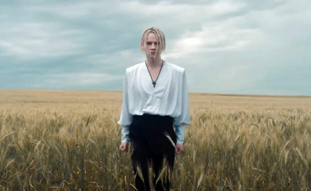 Певец SHAMAN признался, что популярность пришла к нему только после песни «Встанем»