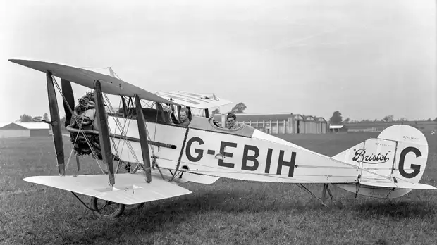 Bristol 89 Advanced Trainer G-EBIH prototype