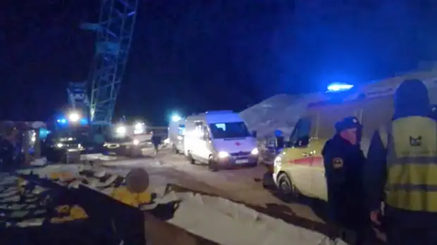 Двое погибли, семеро пострадали: по факту обрушения моста в ХМАО возбуждено уголовное дело