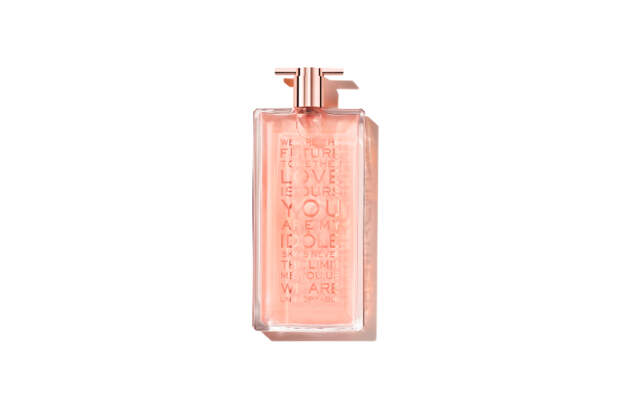 Парфюмерная вода Idôle, Lancôme в лимитированном флаконе специально ко дню Св. Валентина с нотами итальянского бергамота, груши, пачули, кедра, мускуса, ванили и нескольких видов розы и жасмина