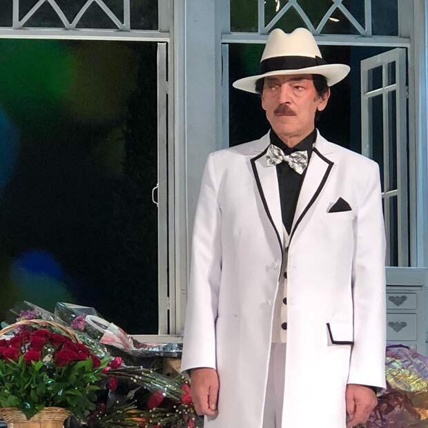83-летний Хопкинс зажигательно станцевал с Хайек после победы на «Оскаре»