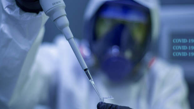 Ученый рассказал, за счет чего Россия успешно справляется с пандемией COVID-19