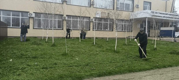 Трудовой десант Минтруда Адыгеи и подведомственных учреждений