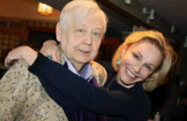 Шоу-бизнес: Как 16-летняя студентка променяла Олега Табакова на его сына, и К кому ещё неровно дышал мэтр, кроме Марины Зудиной