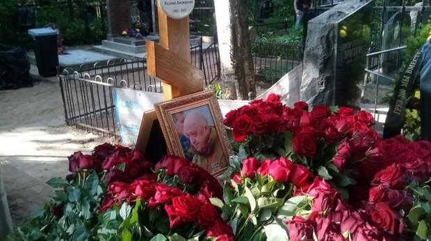Связанные с именем Евгения Пригожина загадки множатся. Выглядит всё странно