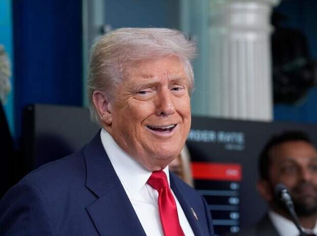 «Шок, но не сюрприз». Странному поведению Трампа найдено неожиданное объяснение