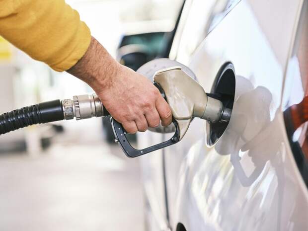 Стоимость бензина в Саратовской области продолжает расти